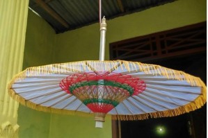 PAYUNG KAP LAMPU BESAR